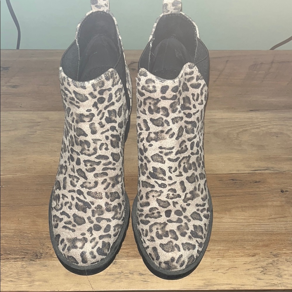 Xappeal Black and Cream Ankle Booties with Chunky Sole